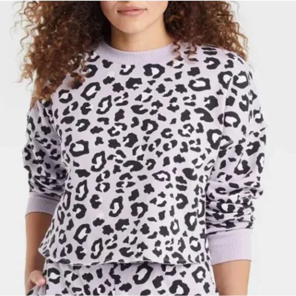 Colsie Sweatshirt Womens Medium Purple Crop Leopard Fleece Lined Boxy Cozy Soft - Picture 1 of 8